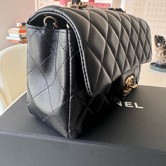 🖤 CHANEL MINI CLASSIC FLAP 🖤 - Picture 3 of 15